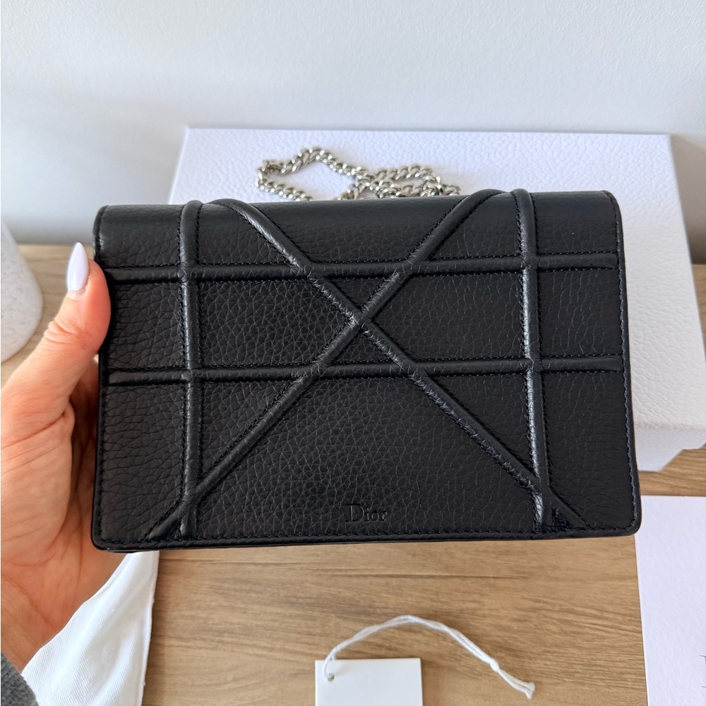 Christian Dior Diora Chain Pouch Calfskin - Picture 4 of 10